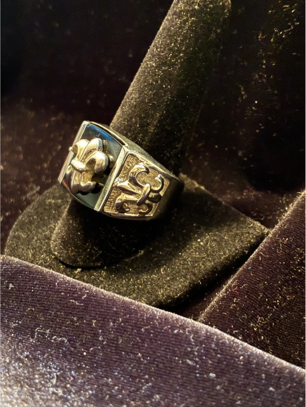Men’s Stainless Steel Fleur-De-Lis Black Onyx Signet Statement Ring - Size 10